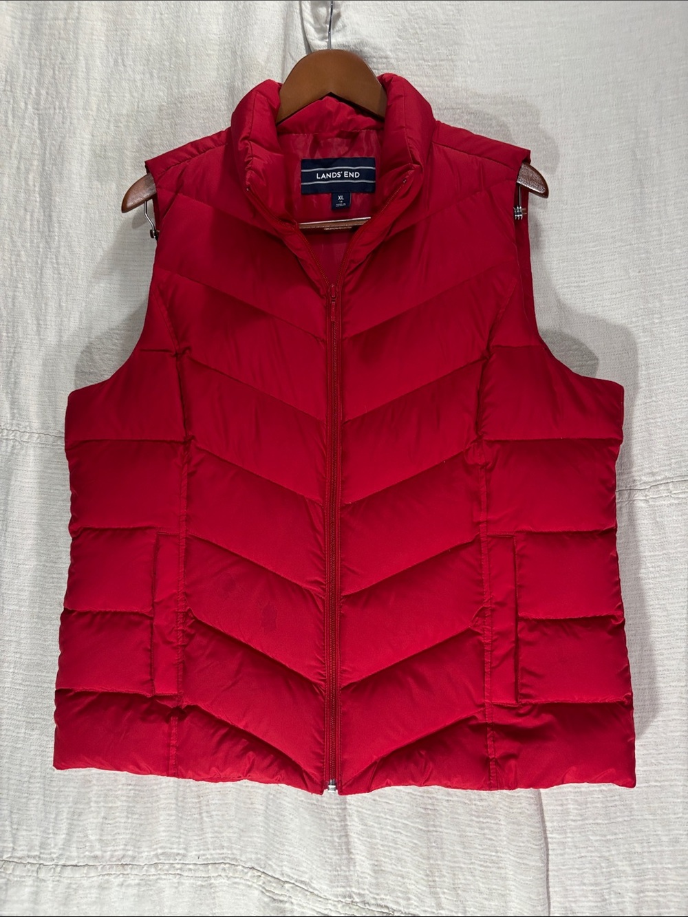 Lands' End Red Chevron Down Puffer Vest Women’s Size XL 18 Gorpcore Winter Wear